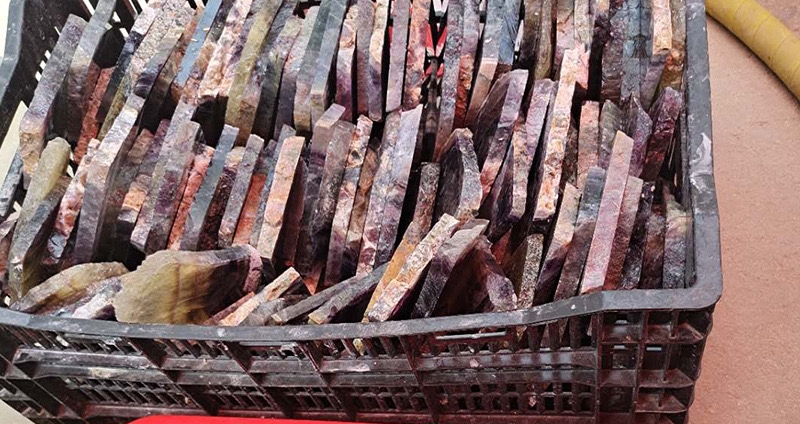 1735176629355582.jpg 02.jpg