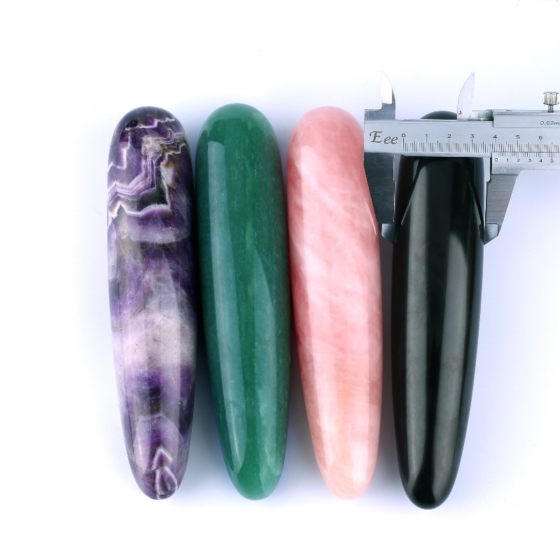 17cm Carved Polished Crystal Yoni Wand 17cm Carved Polished Crystal Yoni Wand